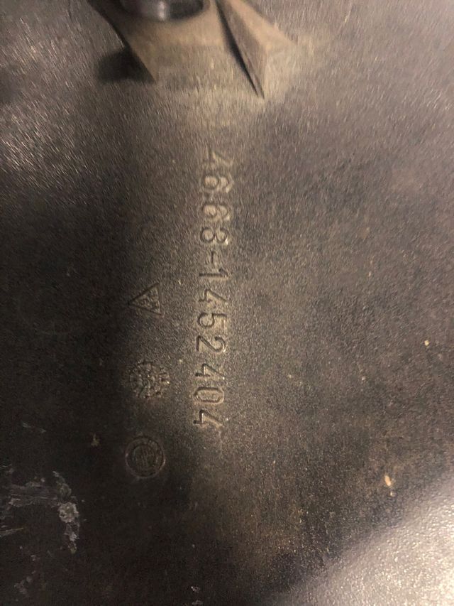 Tapa derecha BMW R65