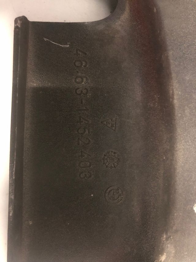 Tapa izquierda BMW R65