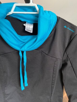 Sudadera mujer QUECHUA talla XS de segunda mano por 4 EUR en Pedrezuela en  WALLAPOP