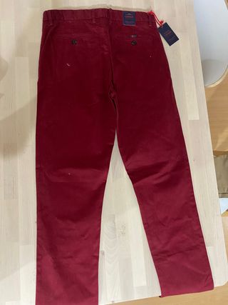 Pantalones chinos alvaro moreno de segunda mano por 15 EUR en Zaragoza en  WALLAPOP