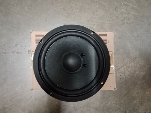 Altavoz Monacor de 6'5", 60w-4 Ohms
