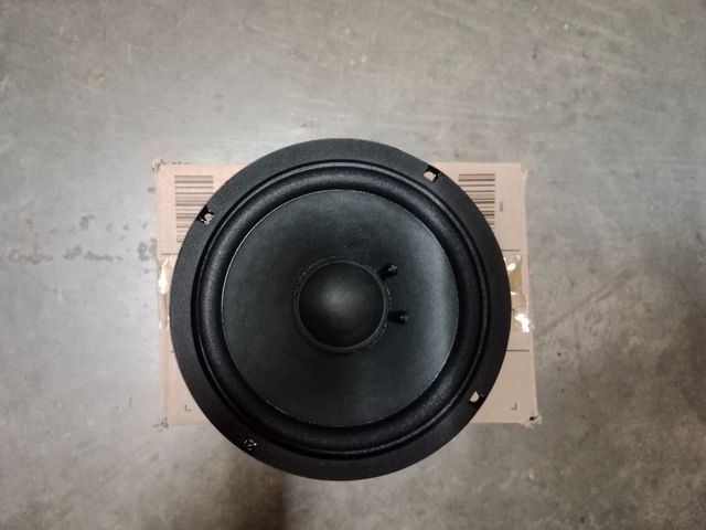 Altavoz Monacor de 6'5", 60w-4 Ohms