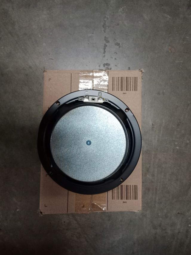 Altavoz Monacor de 6'5", 60w-4 Ohms