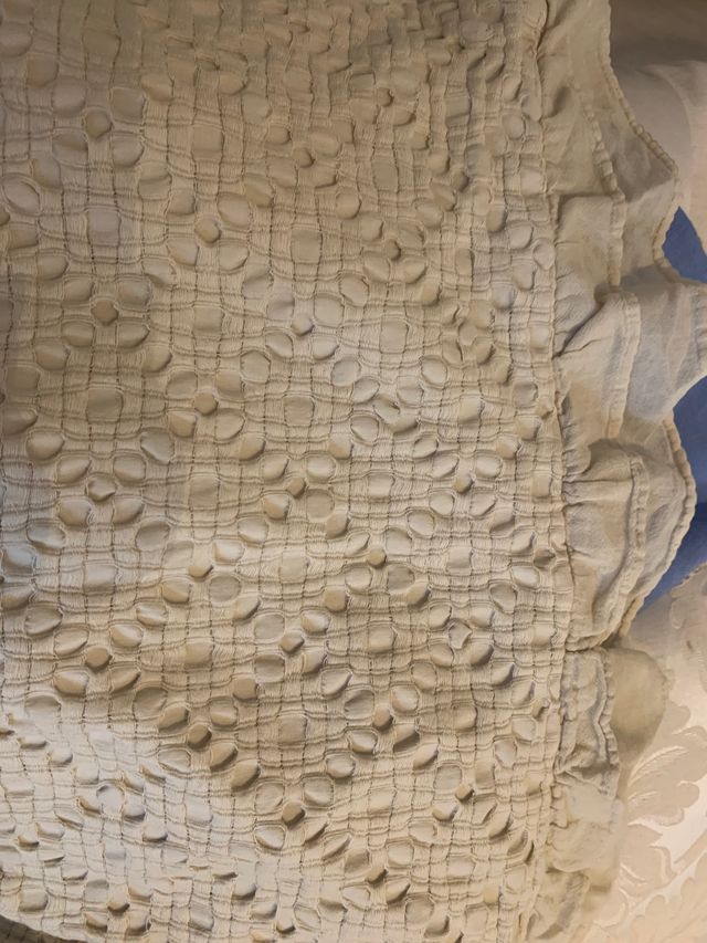 Cojines de zara home, colcha a juego opcional