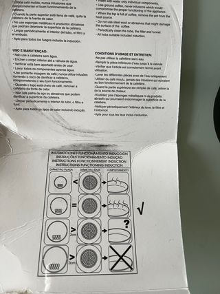 NUEVO- Cafetera valira mistral grande de segunda mano por 18 EUR en  Barcelona en WALLAPOP