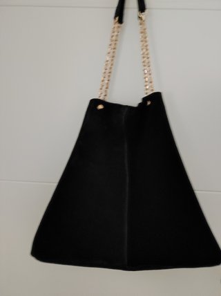 Rebajas bolso negro ante Mango de segunda mano por 30 EUR en Getxo en  WALLAPOP