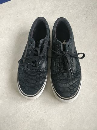 Vans Negras Mujer T.38,5 de segunda mano por 20 EUR en El Prat de ... شفرات جيليت النسائية Vans Negras Mujer T.38,5 de segunda mano por 20 EUR en El Prat de ... شفرات جيليت النسائية