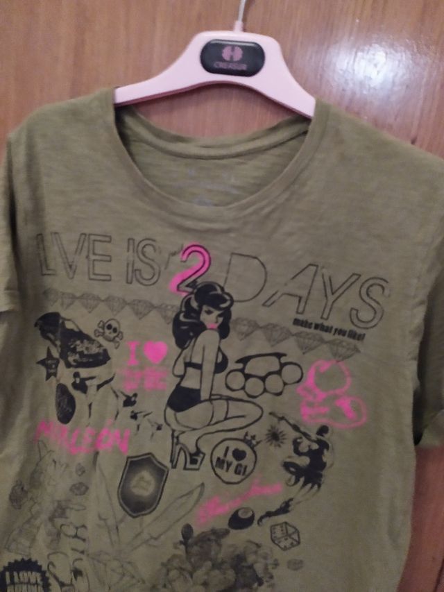 camiseta de marca nueva de chico talla S