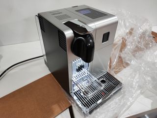 Cafetera DeLonghi Lattissima Pro EN 750MB MAL,UL de segunda mano por 391  EUR en Torrejón de Ardoz en WALLAPOP