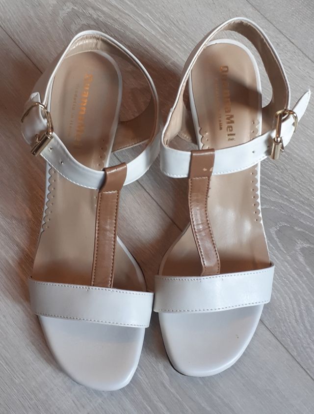 Sandali nuovissimi Made in Italy n. 38