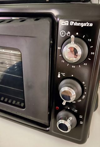 Horno sobremesa Orbegozo 39 litros de segunda mano por 100 EUR en Sant Boi  de Llobregat en WALLAPOP