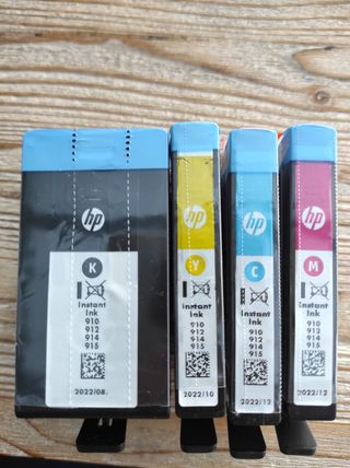 Cartucho HP 910 originales de segunda mano por 12 EUR en Málaga en WALLAPOP