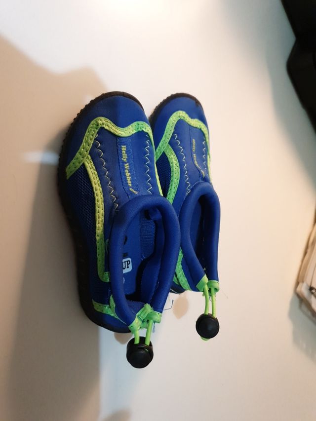 Escarpines o cangrejeras para playa/piscina o río