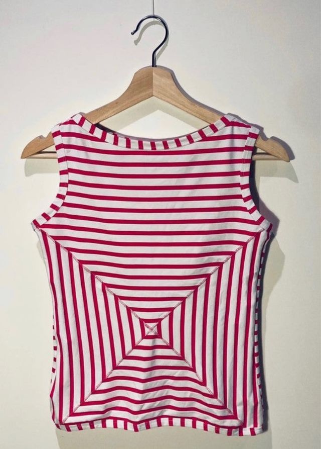 Camiseta sin mangas marca Bató Peto