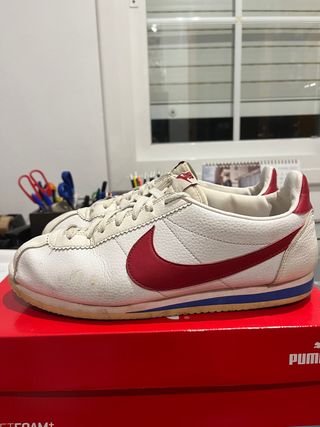 Zapatillas Nike Cortez de segunda mano por 25 EUR en Canyelles en WALLAPOP