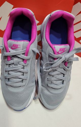 ORYGINAL NIKE Air Max Chica de segunda mano por 57 EUR en Viladordis en  WALLAPOP