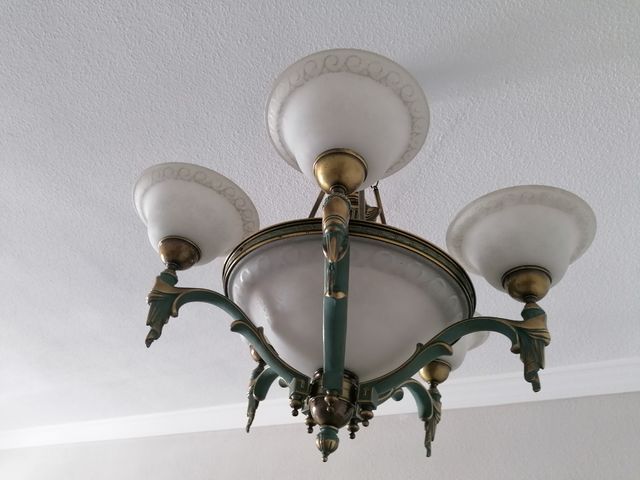 Lampara de salon contemporanea