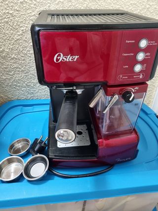 Cafetera Oster de segunda mano por 100 EUR en Madrid en WALLAPOP