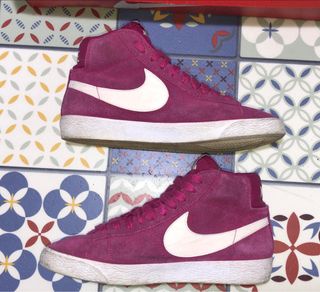 Nike Mid\\'77 Suede moradas 37,5 de segunda mano por 28 EUR en Vila-Seca en  WALLAPOP