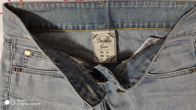 pantalon vaquero Bershka