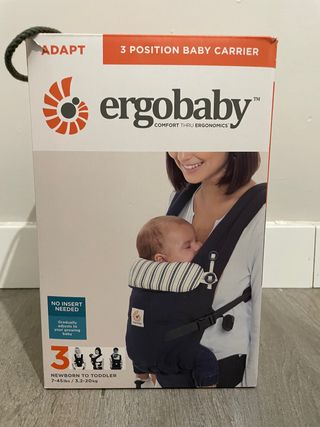 Mochila ergobaby de segunda mano por 80 EUR en Guadalajara en WALLAPOP