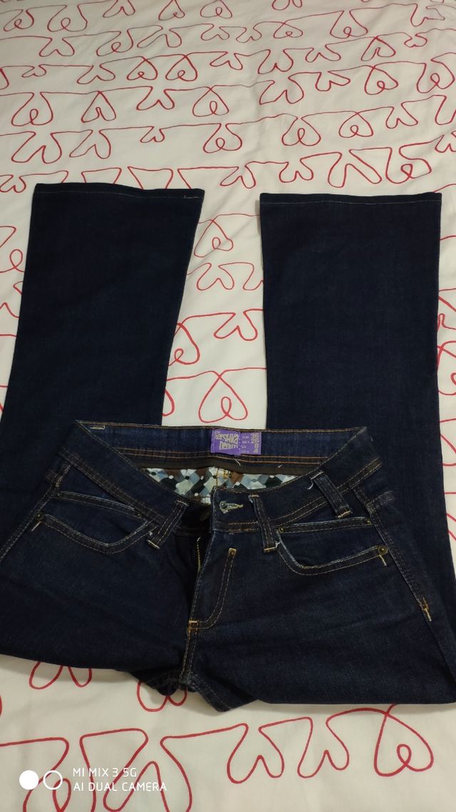 vaqueros azul oscuro Bershka