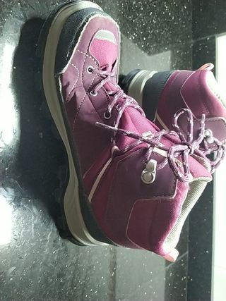 Botas de montaña mujer Quechua de segunda mano por 20 EUR en Leioa en  WALLAPOP