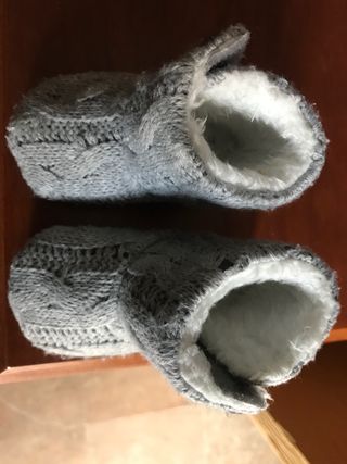 Botas lana bebe n•17 de segunda mano por 14 EUR en Girona en WALLAPOP