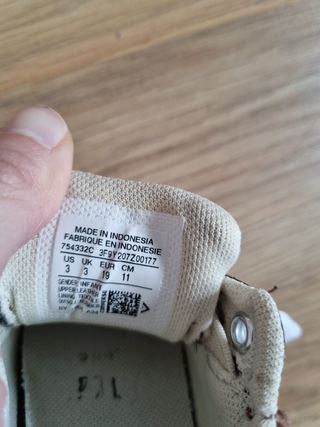 Converse bebé talla 19 de segunda mano por 20 EUR en Leganés en WALLAPOP