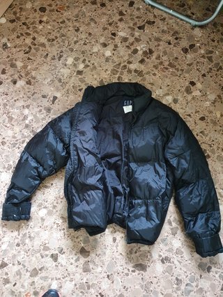 Plumífero Marca GAP de segunda mano por 5 EUR en Valencia en WALLAPOP