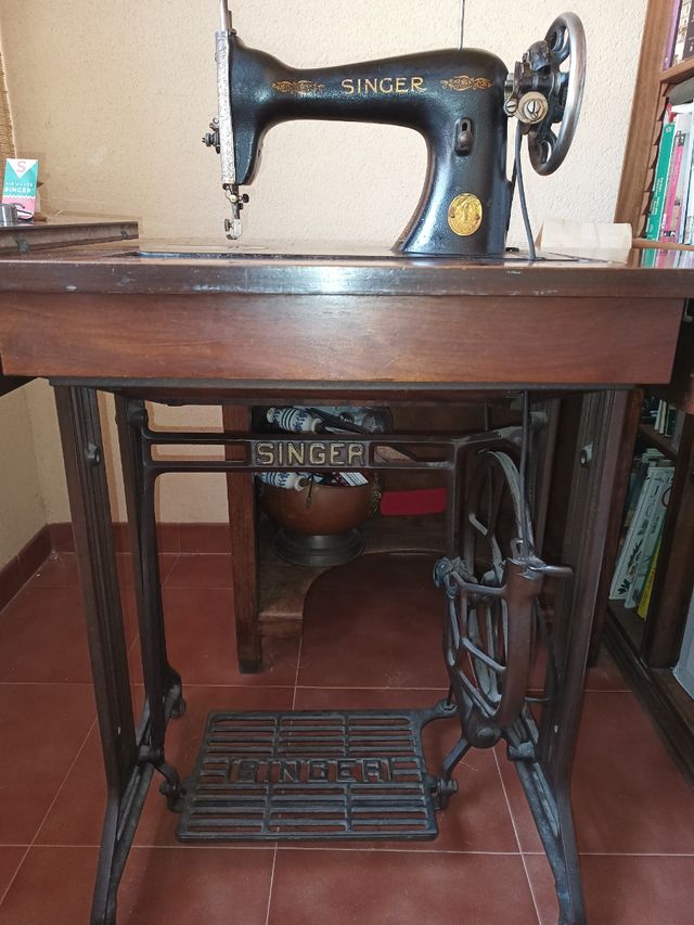 Máquina de coser SINGER