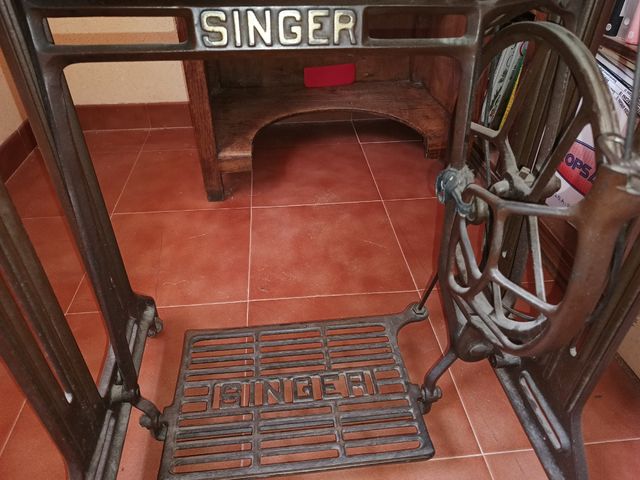 Máquina de coser SINGER