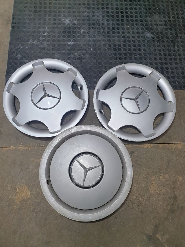 Tapacubos Mercedes