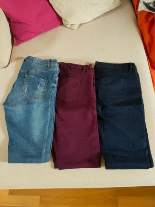 Lote 3 pantalones premama Kiabi de segunda mano por 20 EUR en San Martín en  WALLAPOP