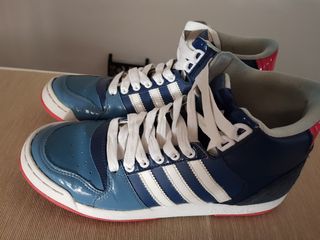 Bambas bota adidas de segunda mano por 35 EUR en Los Molares en WALLAPOP
