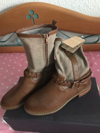 Todas tus botas cowboy van a AMAR este vestido de nueva colección de  Springfield que Lucía Bárcena ha escogido para una tarde en el campo