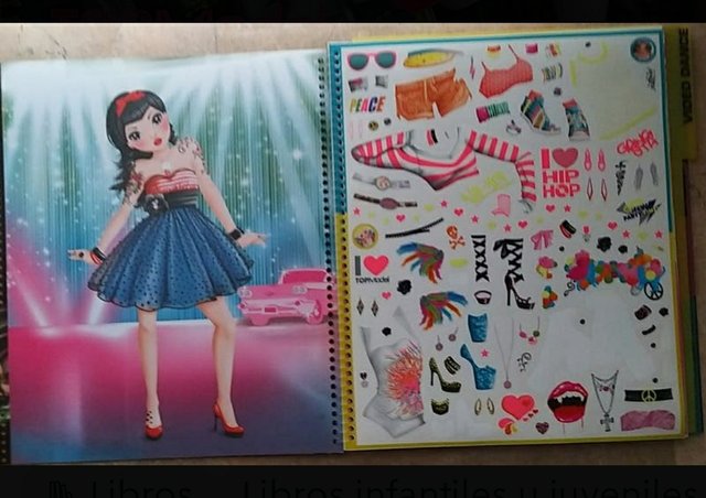 Libro infantil de pegatinas