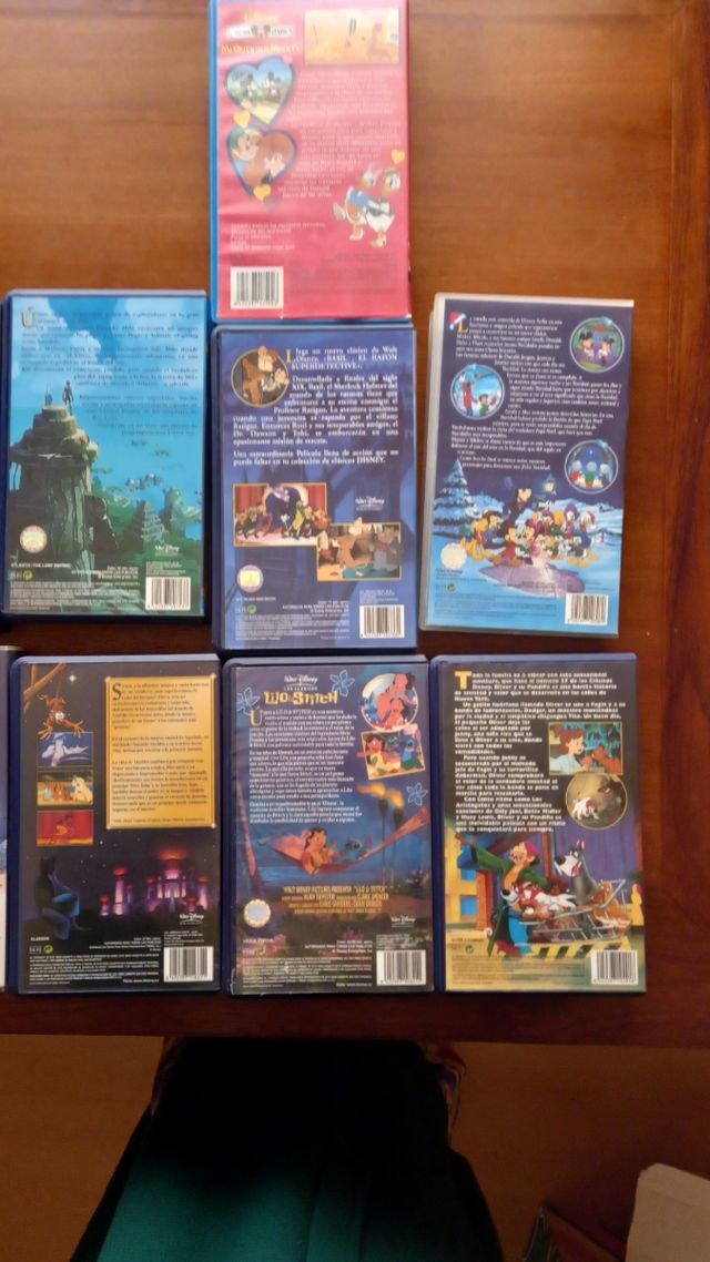 lote 13  peliculas VHS Disney, todas 30€
