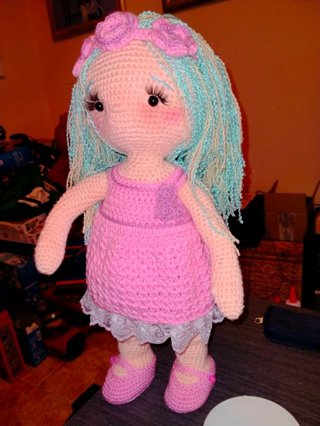 Muñeca articulada artesanal