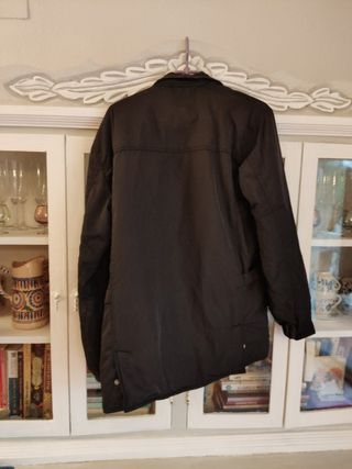 Chaquetón negro Nautic Sport de segunda mano por 15 EUR en Villamayor de  Gállego en WALLAPOP