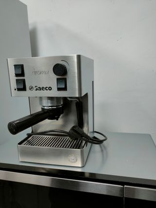 Cafetera Saeco Aroma acero inoxidable de segunda mano por 140 EUR en  Valencia en WALLAPOP