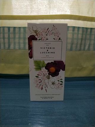 Victorio \u0026amp; Lucchino n°5 Jazmín exótico. de segunda mano por 6 EUR en  Pinto en WALLAPOP