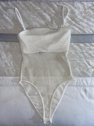 Body Bershka de segunda mano por 7 EUR en Benavente en WALLAPOP