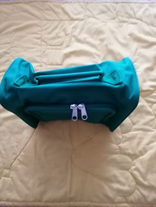 Neceser /bolsa de aseo color turquesa