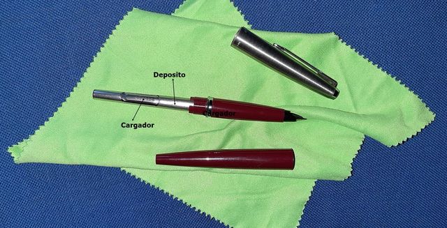 Set penna stilografica e penna.