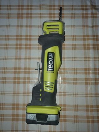 Sierra sable a bateria de segunda mano por 75 EUR en Manresa en WALLAPOP