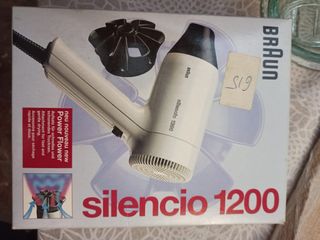 Secador de pelo BRAUN Silencio 1200 (NUEVO) de segunda mano por 15 EUR en  Sevilla en WALLAPOP