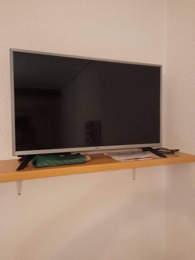 televisión LG 32 PULGADAS 