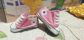 Converse bebe talla 17 de segunda mano por 7,55 EUR en Tres Cantos en  WALLAPOP