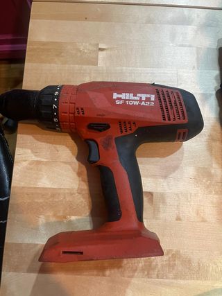 Taladro Hilti de segunda mano en Madrid en WALLAPOP